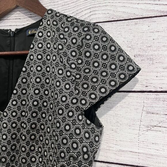 Brooks Brothers Sheath Dress Black Silver Geometric Star Jacguard Size 2 Office - Picture 6 of 11